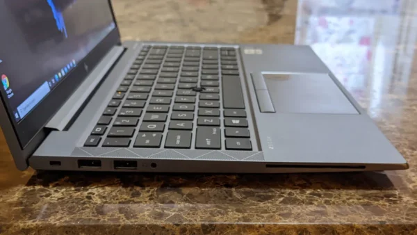 HP ZBook Firefly 14 G7